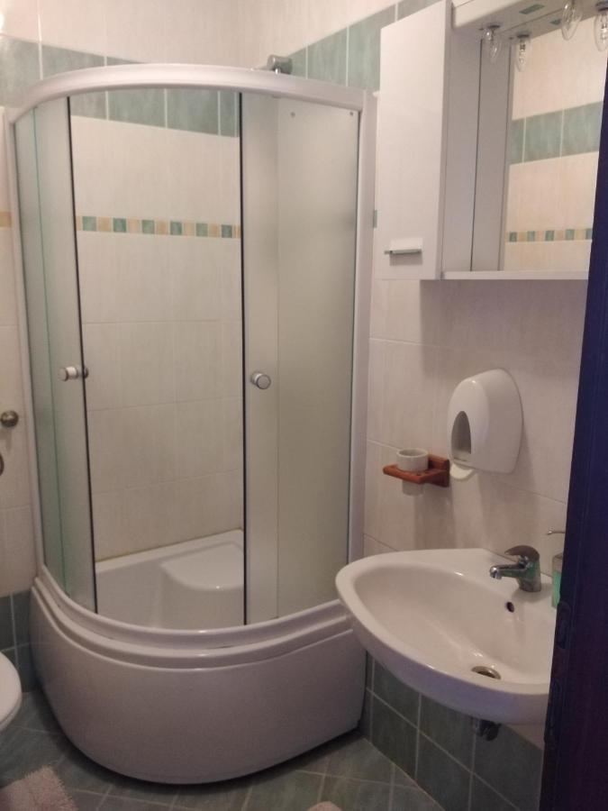 Luna Tsuki Two Aparthotel Rovinj Ngoại thất bức ảnh