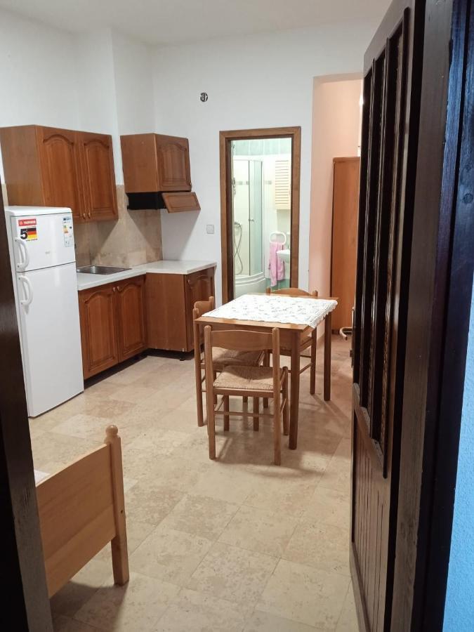 Luna Tsuki Two Aparthotel Rovinj Ngoại thất bức ảnh