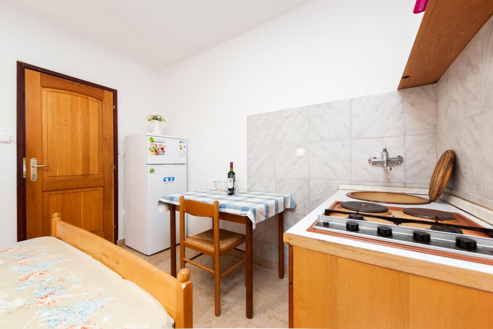 Luna Tsuki Two Aparthotel Rovinj Ngoại thất bức ảnh